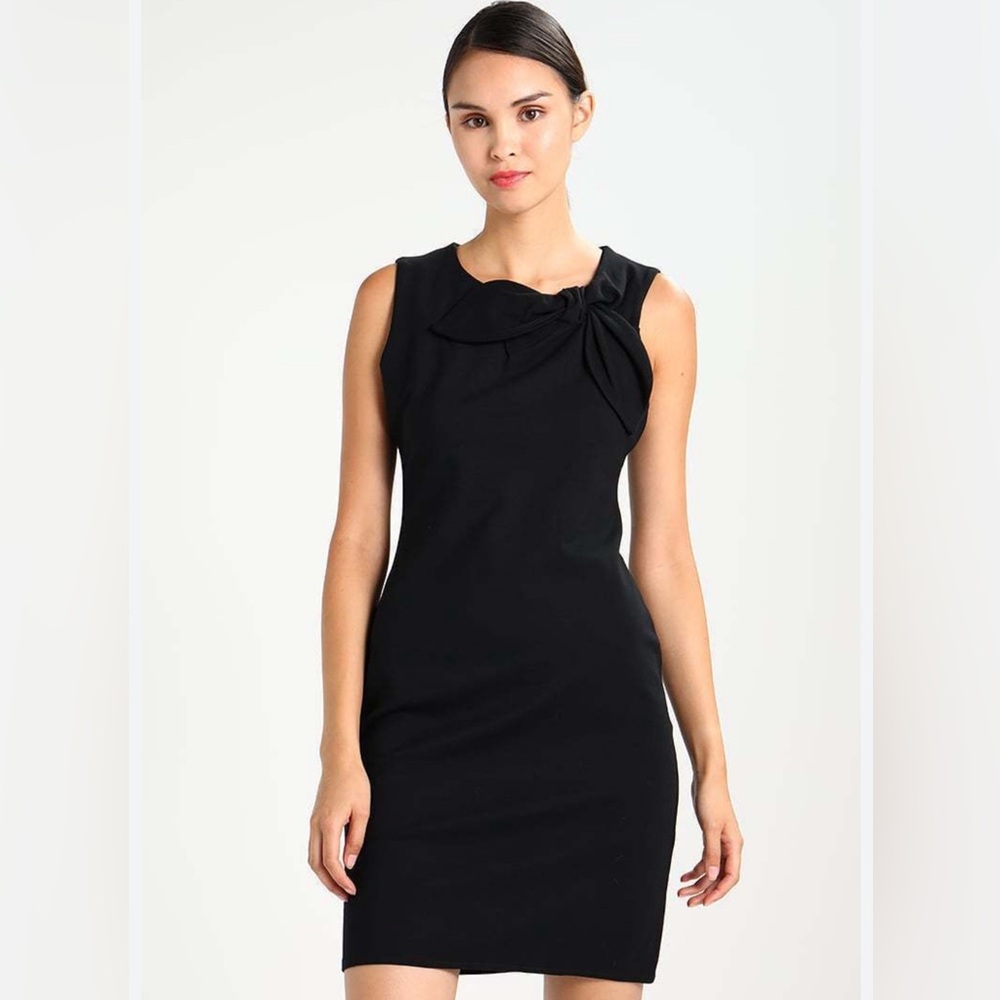 🌺 2/$20 Banana Republic Bow-Neck Ponte Sheath Dress in Black size 6P
